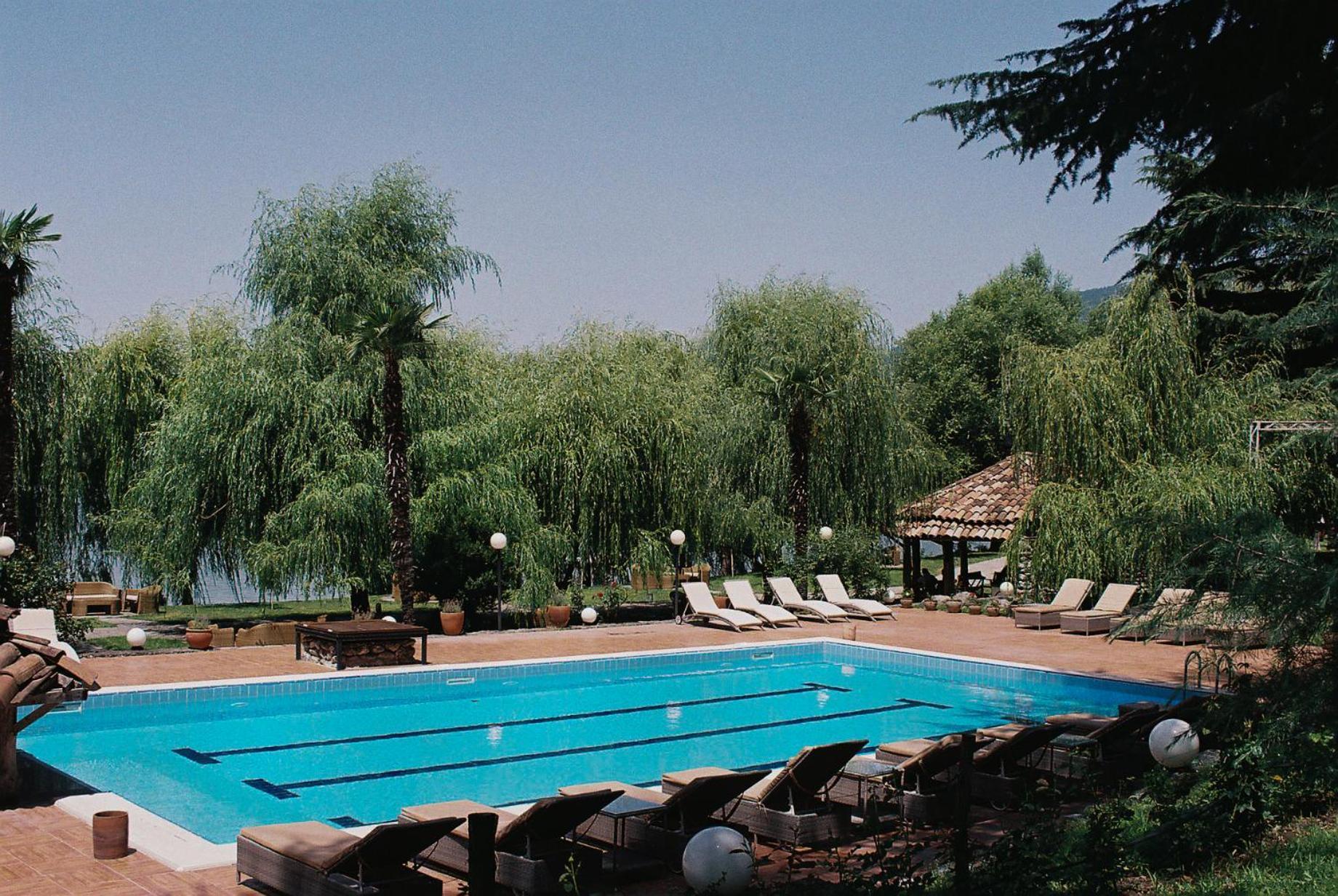 Napareuli Lopota Lake Resort & Spa מראה חיצוני תמונה The swimming pool